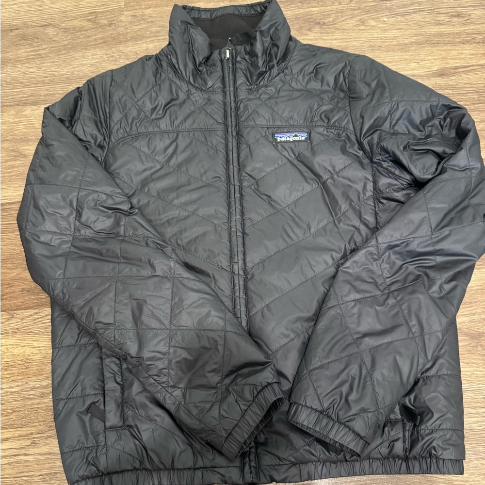 EUC Patagonia Lightweight Puffer 😍